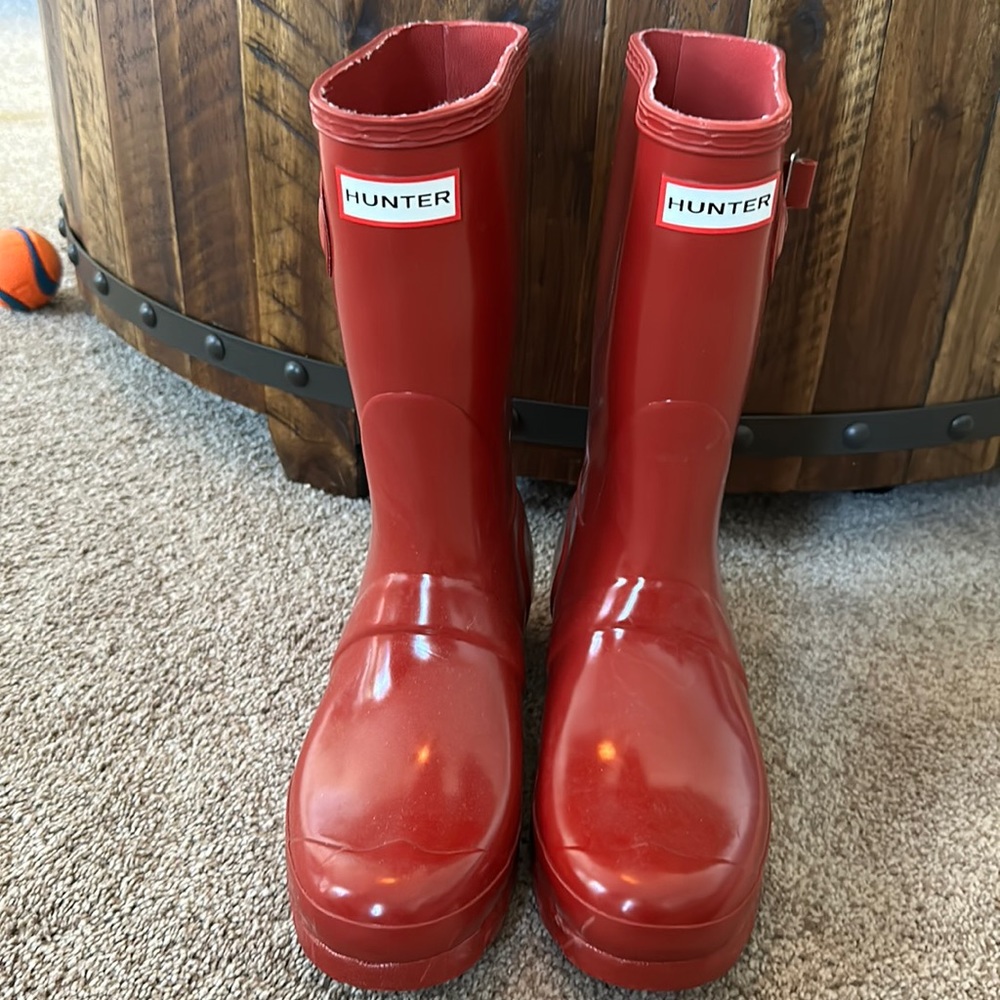 Hunter boots, short red glossy